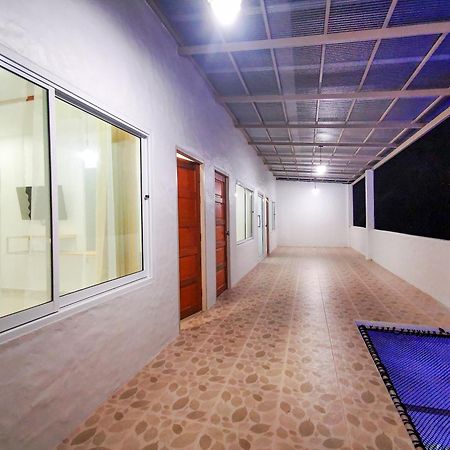Thepprasit Cosy Vila Praia de Jomtien Exterior foto